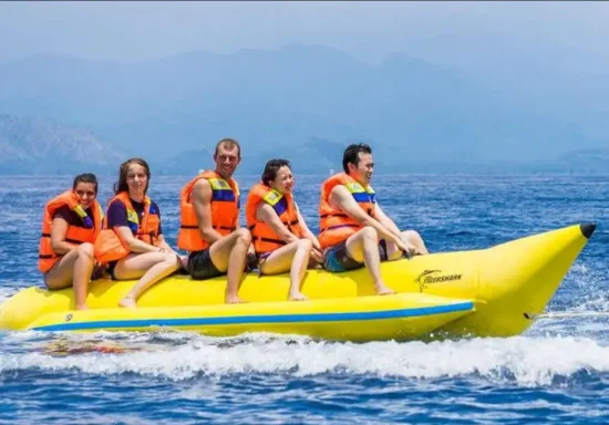 Promo Customized Hot Sale Sommerurlaub Meer Schlauchboot Wasserspiel Bananenboot